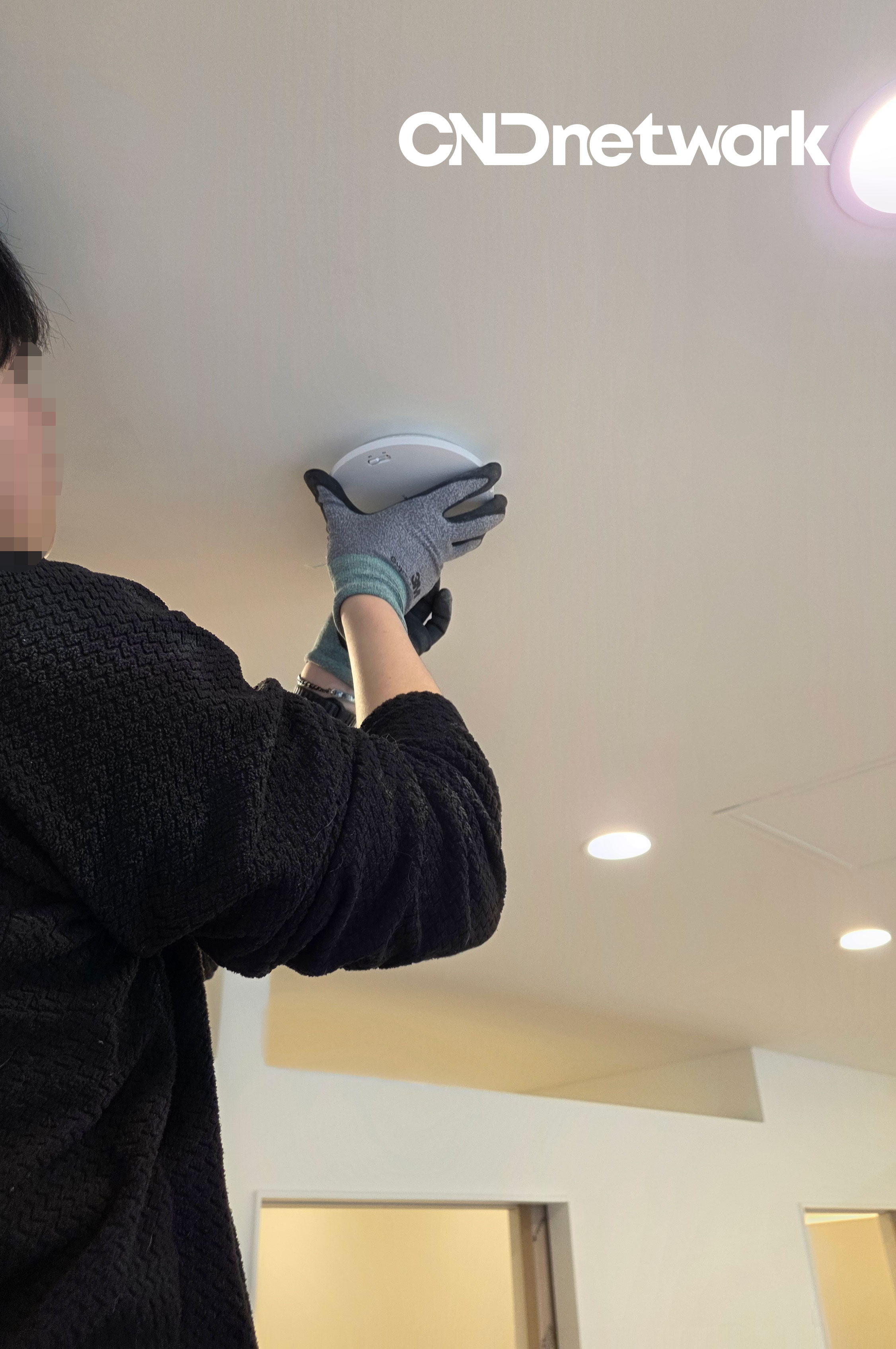 부평 카페 천장형 돔 카메라 고정 시공 – 씨앤디네트워크 CCTV 구축 전문팀 작업