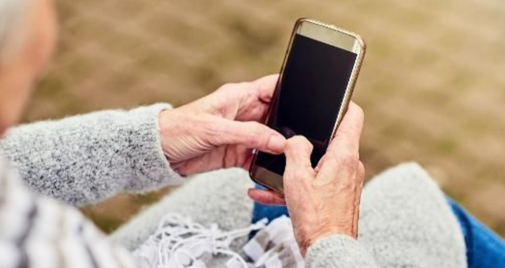 스마트폰 처음 쓰는 어르신을 위한 갤럭시 버디4 효도폰 추천 인천 LG유플러스