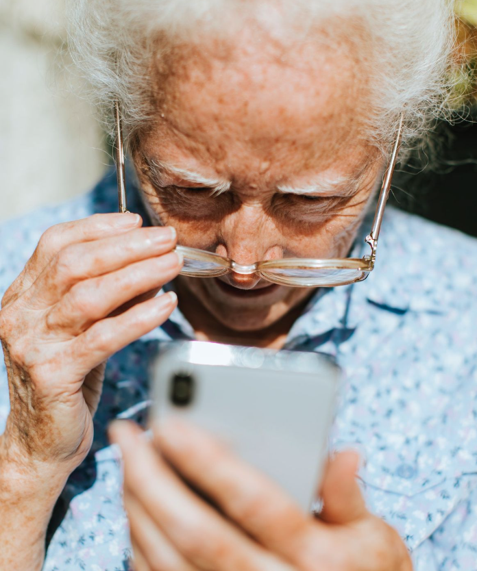 글씨 큰 효도폰 갤럭시 버디4 돋보기 없이 사용 가능한 시니어 스마트폰